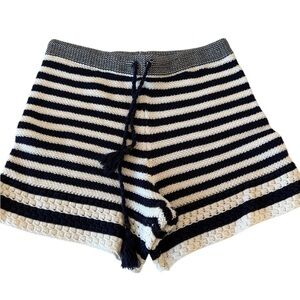 NEW House of Harlow 1960, navy and white stripe knitted shorts, Small